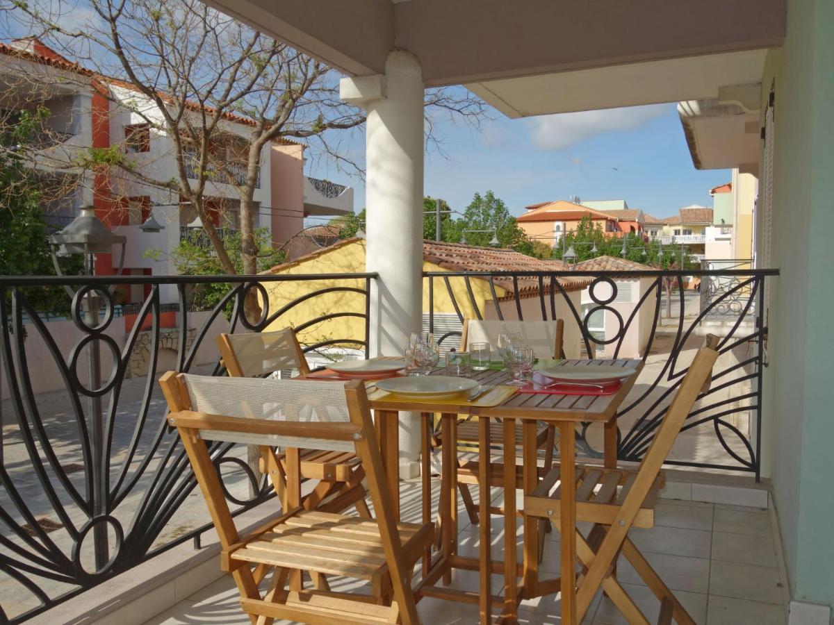 Apartment Le Madrilene By Interhome Сен Сир сюр Мер Екстериор снимка